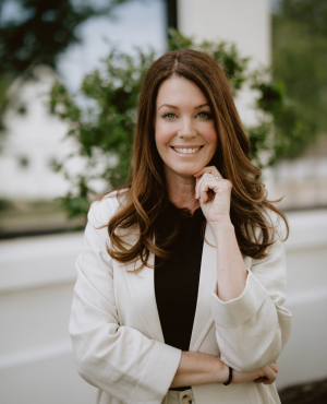 Portrait photo of Amanda Prescott